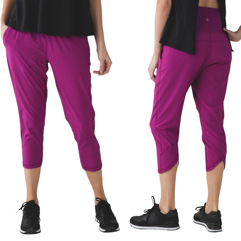 LULULEMON TRANQUIL CROP IN REGAL PLUM SIZE 2 - BNWT